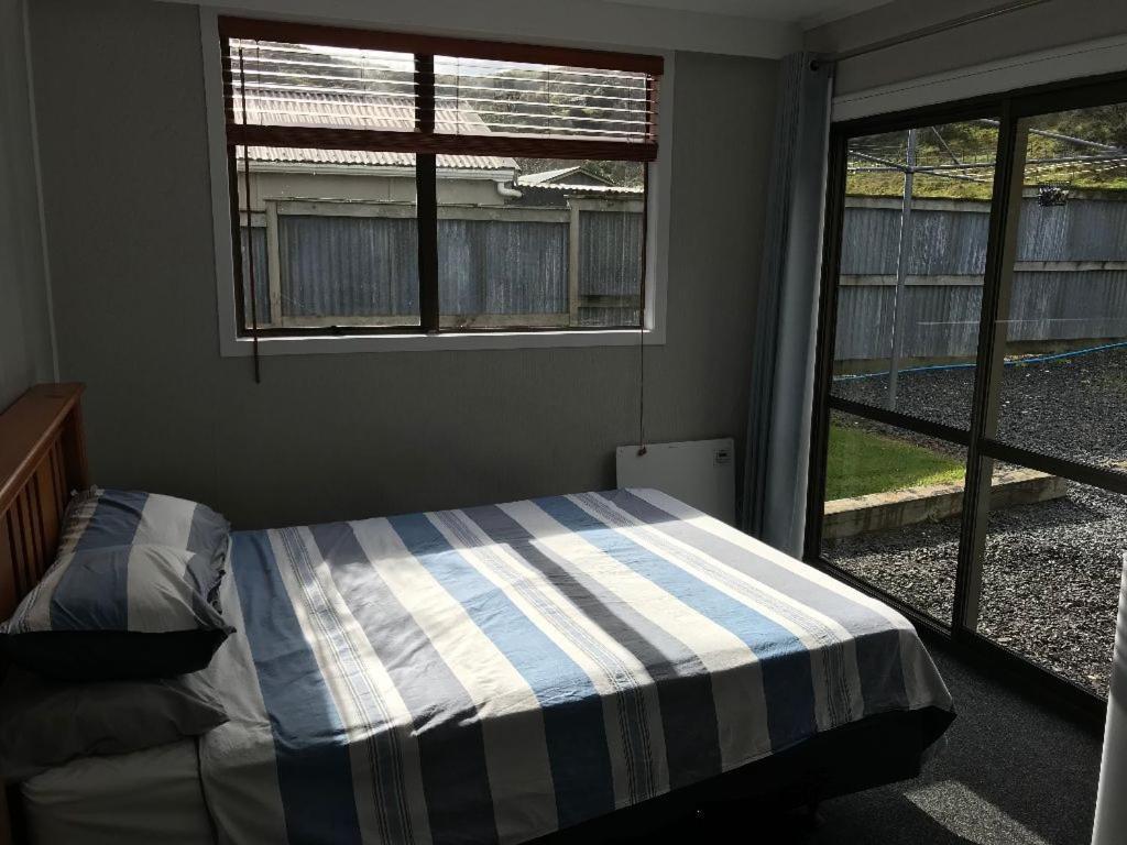 Kiwi Cabins Tapu Bagian luar foto